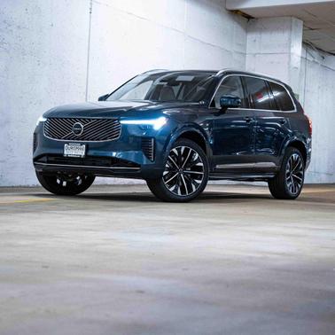 2026 Volvo XC90 B6 Ultra 6-Seater