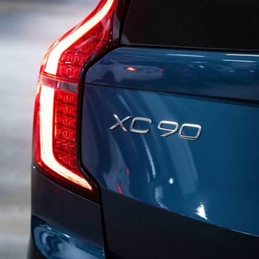 2026 Volvo XC90 B6 Ultra 6-Seater