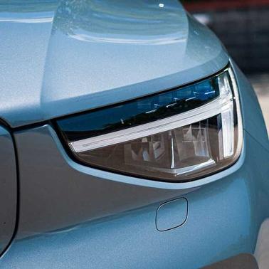 Thunder Grey 2023 Volvo C40 Recharge Pure Electric Core
