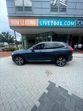 2022 Volvo XC60 B6 Inscription