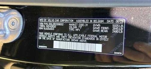 Onyx Black 2024 Volvo XC40 Plus