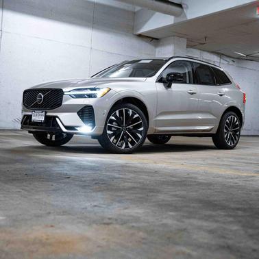 2026 Volvo XC60 B5 Ultra