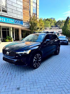 2025 Volvo XC60 Plug-In Hybrid T8 Ultra