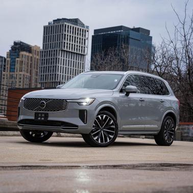 2025 Volvo XC90 B6 Plus 7-Seater