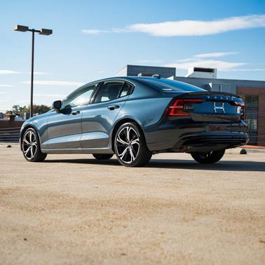 2025 Volvo S60 B5 Core