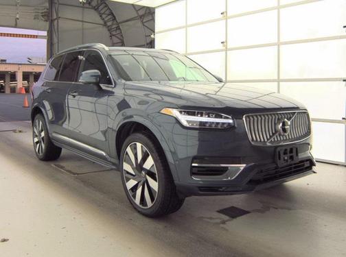 2024 Volvo XC90 Recharge Plug-In Hybrid T8 Plus Bright Theme 7-Seater