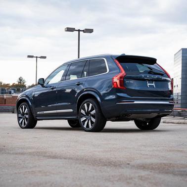 2024 Volvo XC90 Recharge Plug-In Hybrid T8 Plus Bright Theme 7-Seater
