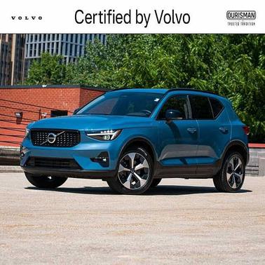 Fjord Blue 2024 Volvo XC40 Plus