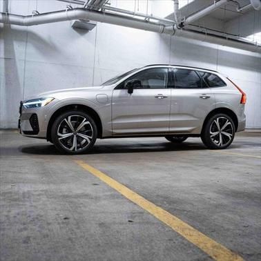 2025 Volvo XC60 Plug-In Hybrid T8 Ultra