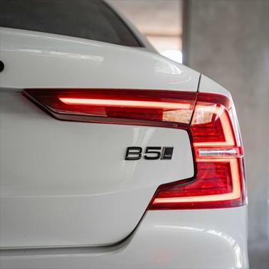 2024 Volvo S60 B5 Plus Black Edition