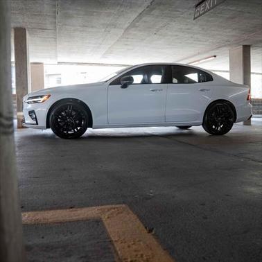 2024 Volvo S60 B5 Plus Black Edition
