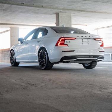 2024 Volvo S60 B5 Plus Black Edition