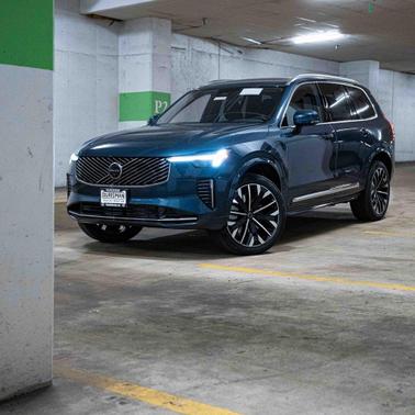 2026 Volvo XC90 Plug-In Hybrid T8 Plus 7-Seater