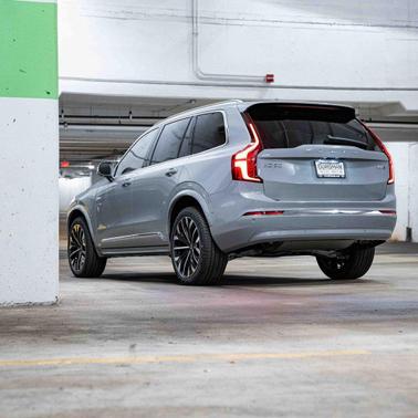 2026 Volvo XC90 B6 Plus 6-Seater