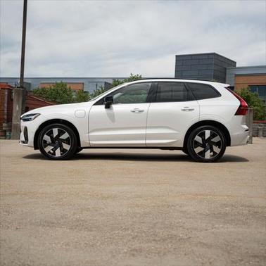 2023 Volvo XC60 Recharge Plug-In Hybrid T8 Plus Dark Theme