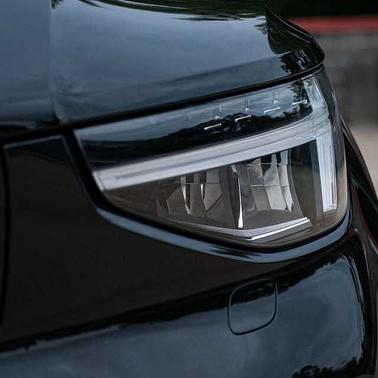 Onyx Black 2023 Volvo XC40 Plus