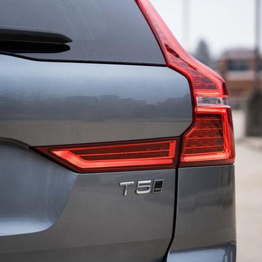 2021 Volvo XC60 T5 Inscription