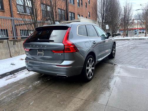 2021 Volvo XC60 T5 Inscription