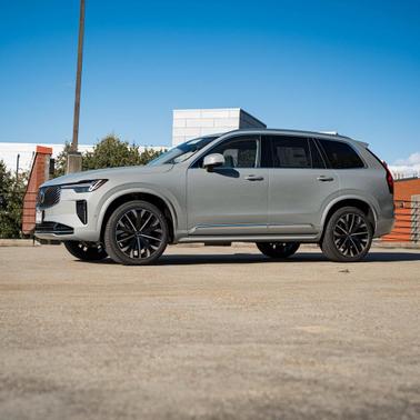2026 Volvo XC90 B6 Ultra 7-Seater