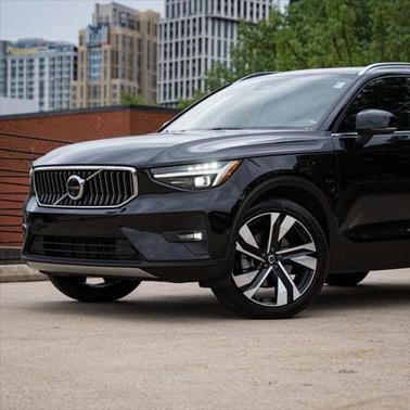 2024 Volvo XC40 B5 Plus Bright Theme