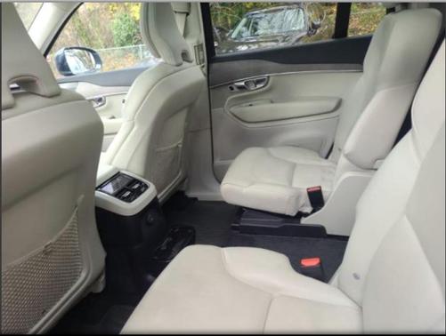 2023 Volvo XC90 Recharge Plug-In Hybrid T8 Plus 6-Seater