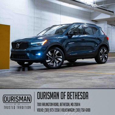 2026 Volvo XC40 B5 Ultra