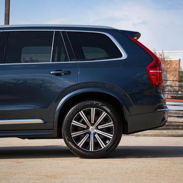 Denim Blue 2025 Volvo XC90 Plus