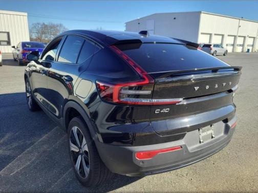 2023 Volvo C40 Recharge Pure Electric Twin Plus