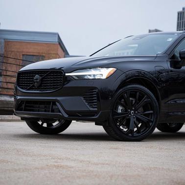 2024 Volvo XC60 Recharge Plug-In Hybrid T8 Ultimate Black Edition