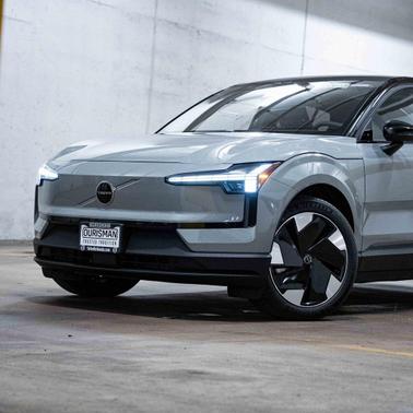 2026 Volvo EX30 Plus Twin Motor Performance, Fully electric