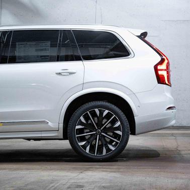 2026 Volvo XC90 Plus, B6 AWD Gas (mild hybrid), Gasoline, Bright, 6 Seats