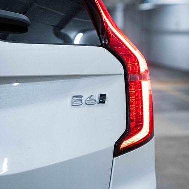 2026 Volvo XC90 Plus, B6 AWD Gas (mild hybrid), Gasoline, Bright, 6 Seats