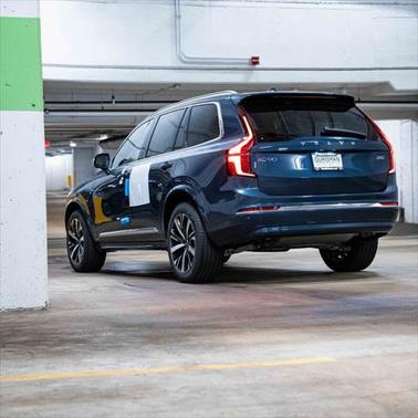 2025 Volvo XC90 B5 Core