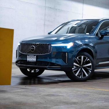 2025 Volvo XC90 B5 Core
