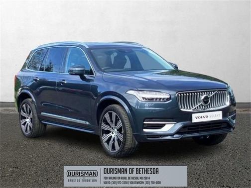 2021 Volvo XC90 T6 Momentum