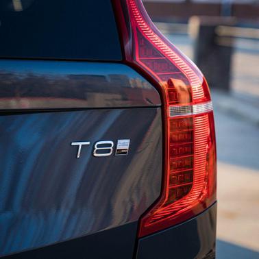2025 Volvo XC90 Plug-In Hybrid T8 Plus 7-Seater