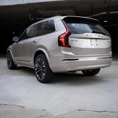 2025 Volvo XC90 Plug-In Hybrid T8 Plus 6-Seater