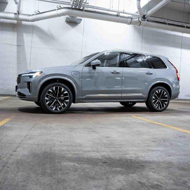 2026 Volvo XC90 Plug-In Hybrid Ultra, T8 AWD, Electric/Gasoline, Bright, 7 Seats