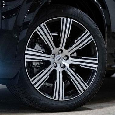 2025 Volvo XC90 B6 Ultra