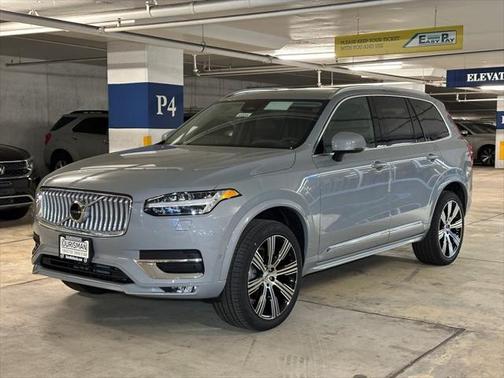 2025 Volvo XC90 B6 Ultra