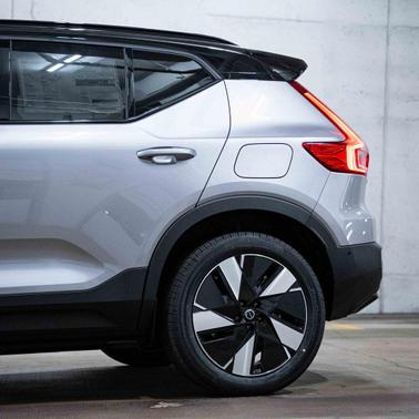 2026 Volvo EX40 Twin Motor Plus