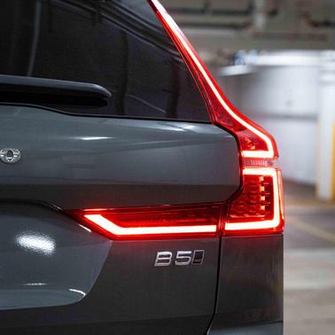 2026 Volvo XC60 B5 Plus