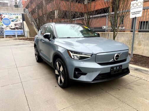 2023 Volvo XC40 Recharge Pure Electric Twin Ultimate