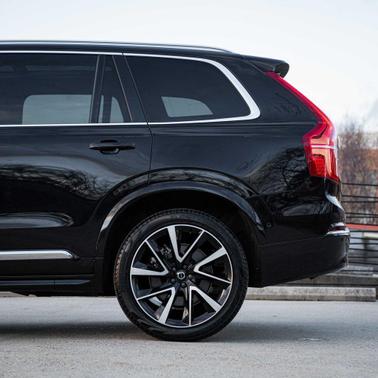 2024 Volvo XC90 B5 Plus Bright Theme