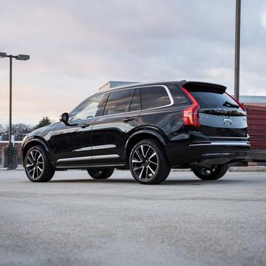 2024 Volvo XC90 B5 Plus Bright Theme
