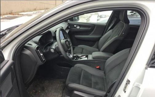 2023 Volvo XC40 Recharge Pure Electric Twin Plus