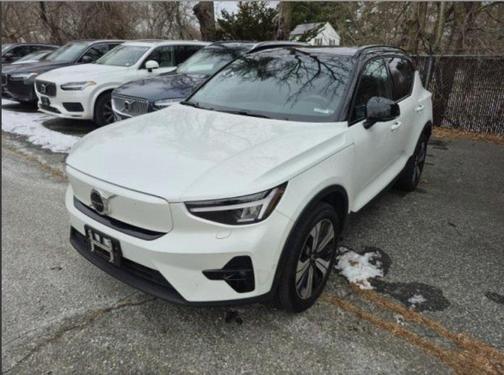 2023 Volvo XC40 Recharge Pure Electric Twin Plus