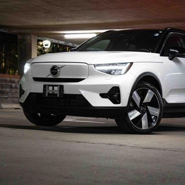 2023 Volvo XC40 Recharge Pure Electric Twin Plus