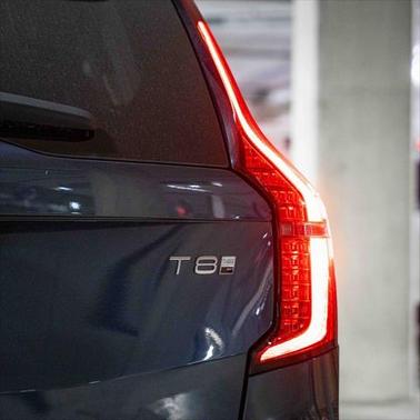 2025 Volvo XC90 Plug-In Hybrid T8 Plus 7-Seater