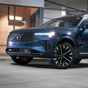 2025 Volvo XC90 Plug-In Hybrid T8 Plus 7-Seater